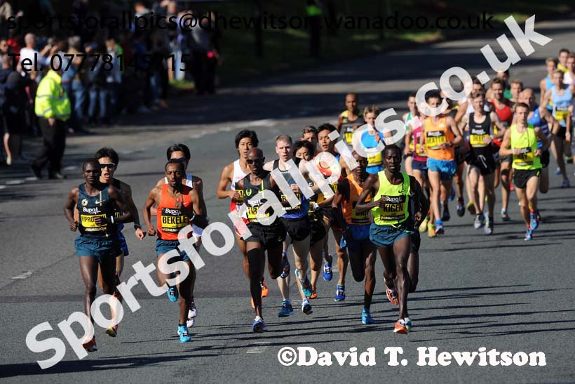 Soon after the start of the mens 2014 BUPA Great North Run. Photo: David T. Hewitson/Sports for All Pics